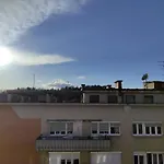 Apartment Twin 1
